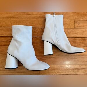 Balenciaga Glove Bootie H80 White 37.5 (US 7.5) Shiny Soft Sheepskin NWT